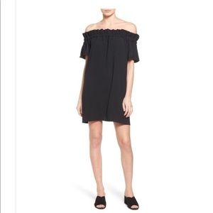 Pleione one ruffle sleeve dress